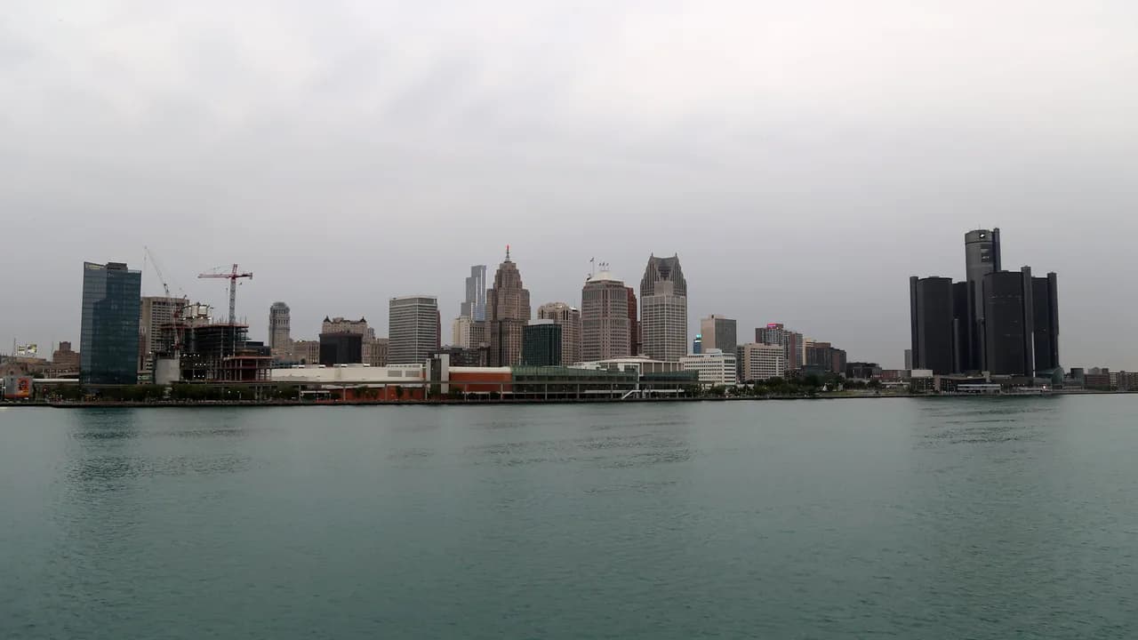 Dog-Friendly Detroit: Where to Stay, Eat & Walk