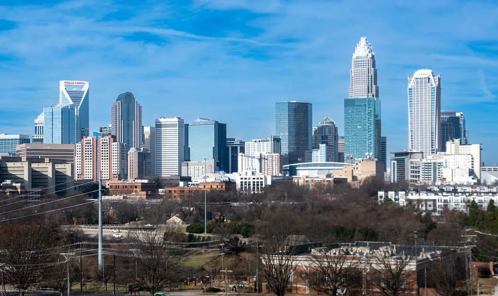 Dog-Friendly Hotels in Charlotte: Fees & Policies