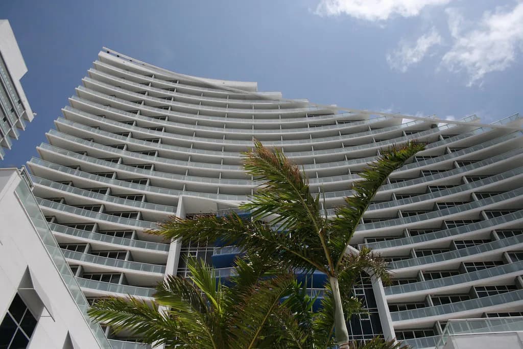 Dog-Friendly Hotels in Fort Lauderdale: Where to Stay