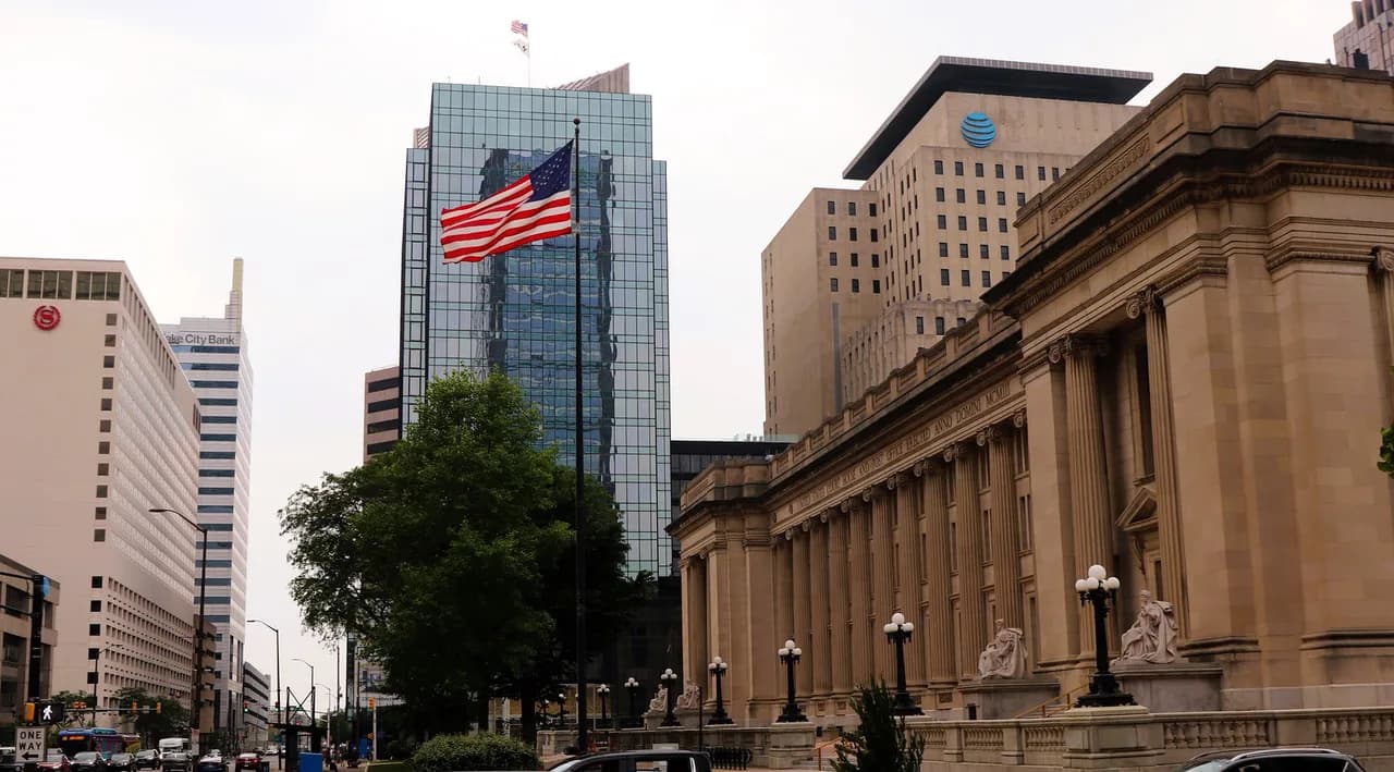 Dog-Friendly Hotels in Indianapolis: Where to Stay