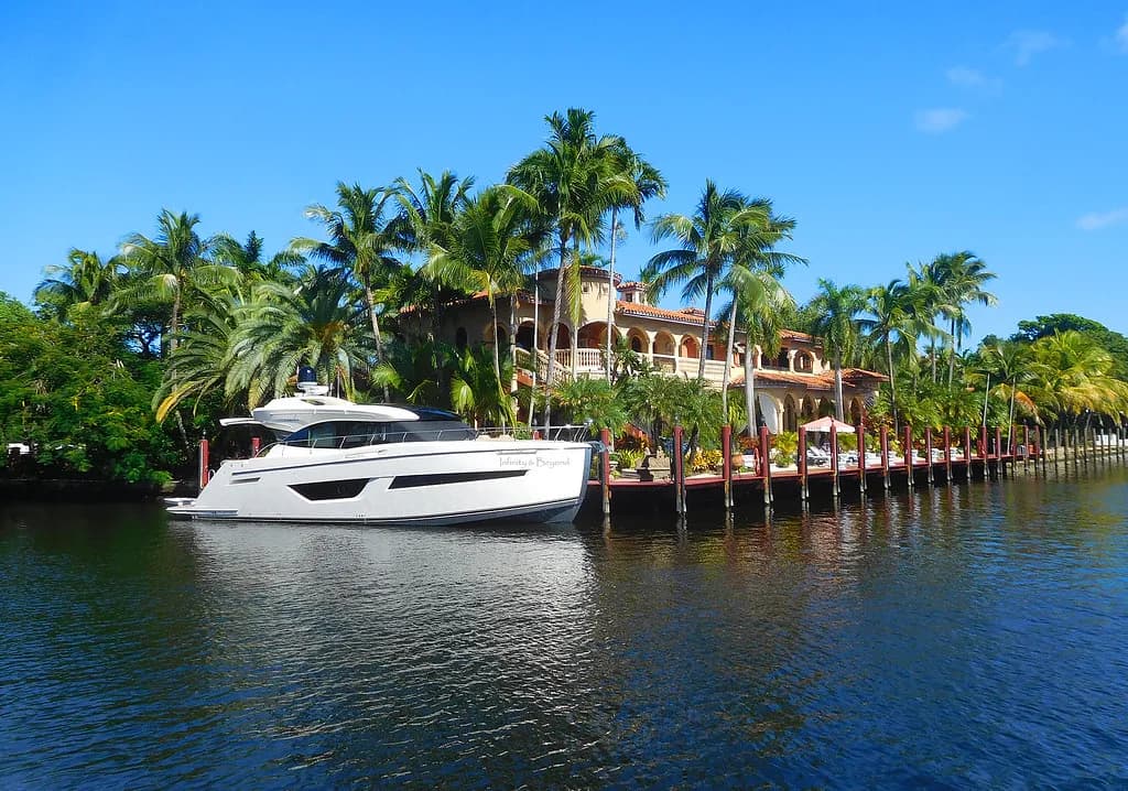 Dog-Friendly Vacation Rentals Fort Lauderdale: Booking Guide