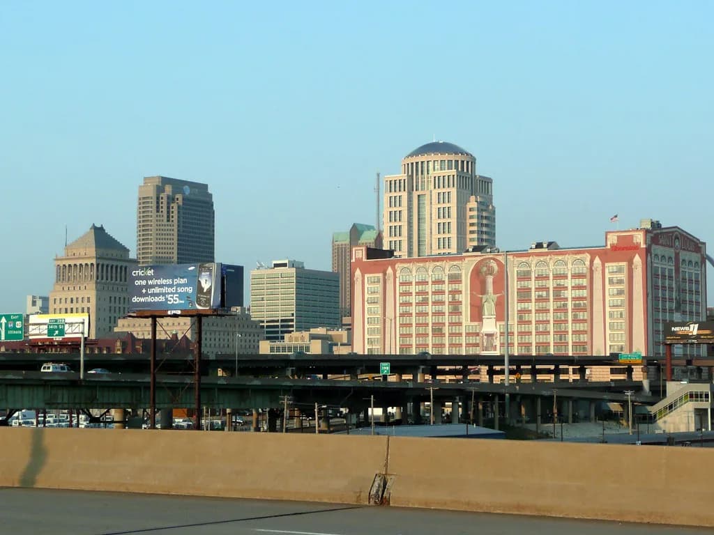 Dog Parks in St. Louis: Pick the Right Off-Leash Spot
