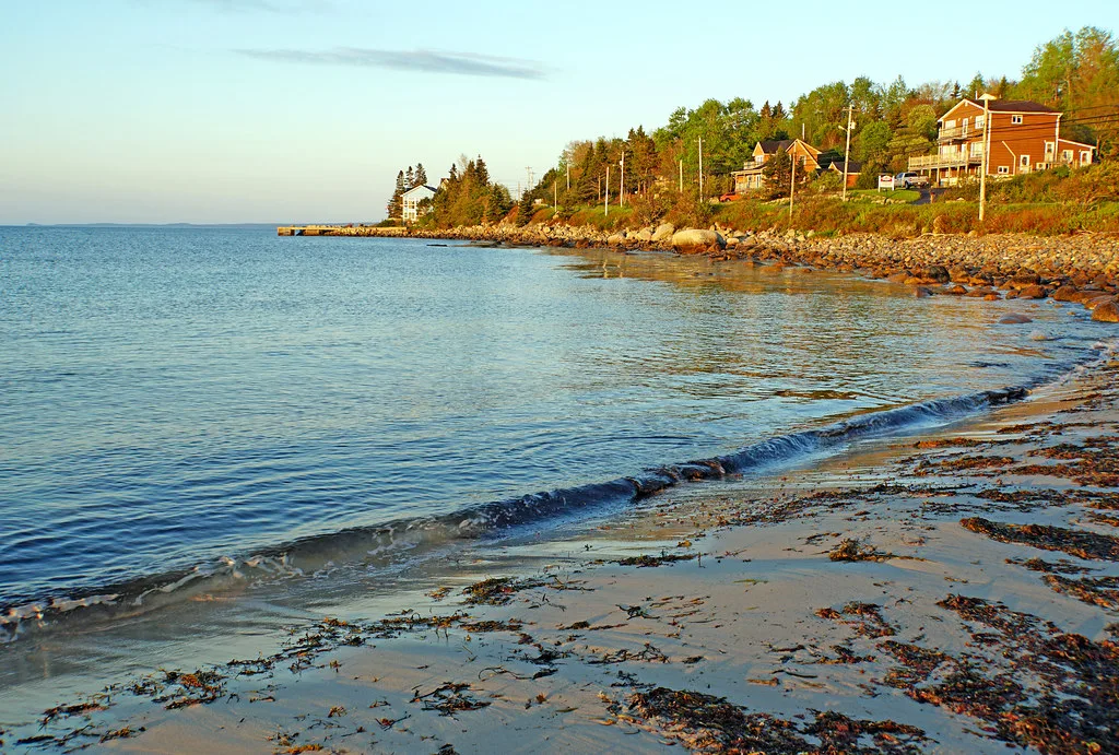 NS- - Cleveland Beach Provincial Park