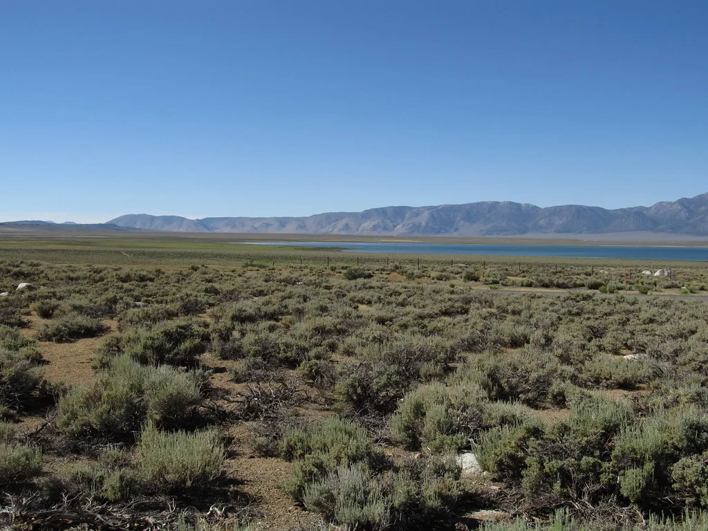 Crowley Lake, California, Mammoth Lakes