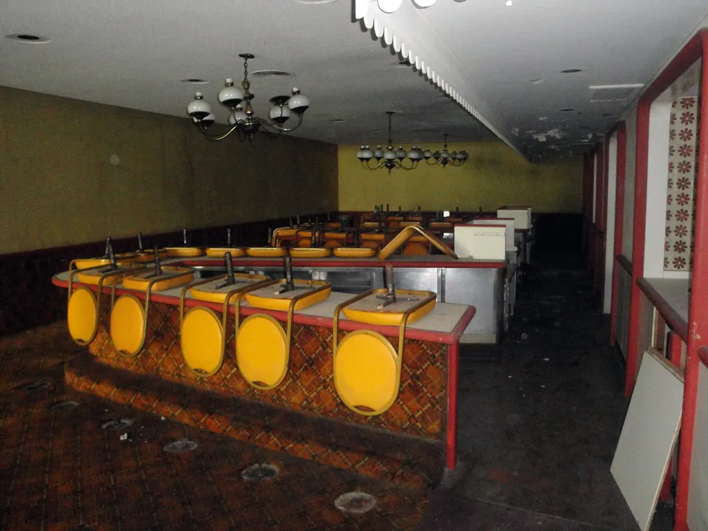 Zig-Zag Room, Dallas