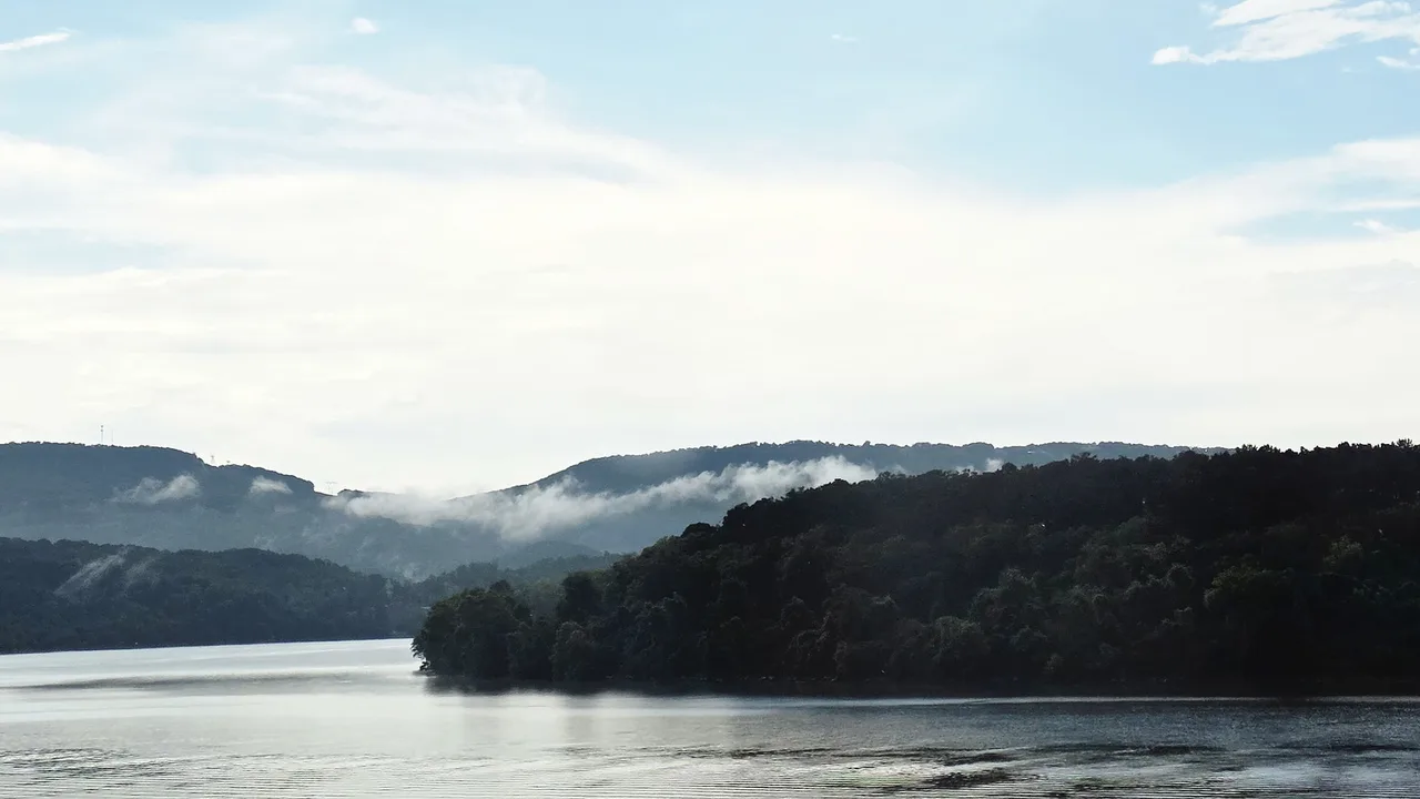 #12 Fog over the Tennessee River Gorge, Chattanooga