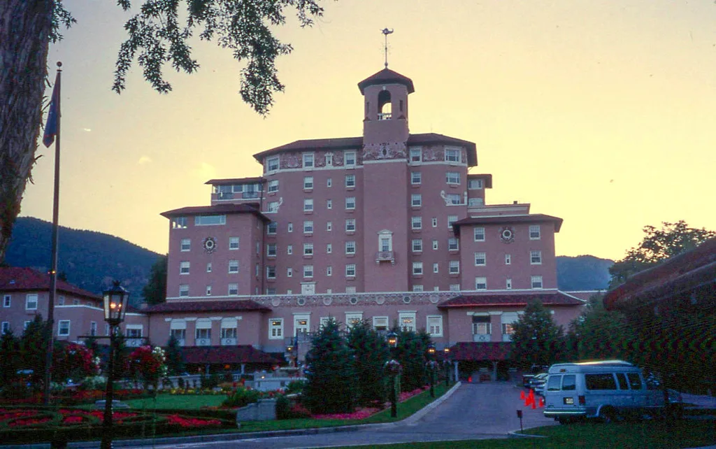 08 Broadmoor Hotel, Colorado Springs, CO