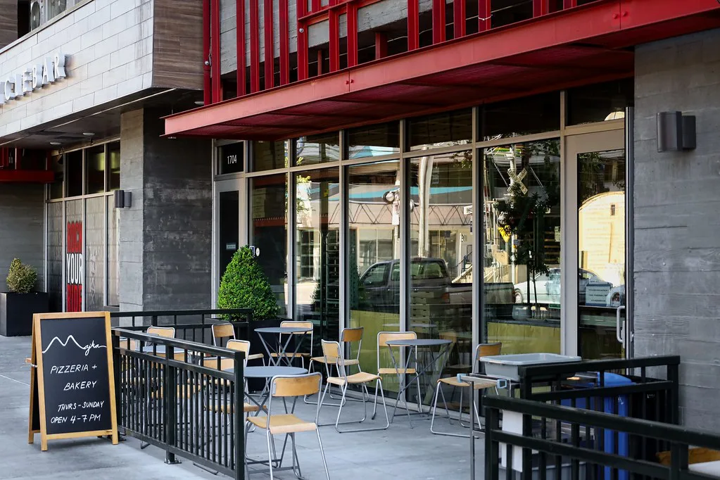 Majka Pizzeria & Bakery Patio — Sacramento