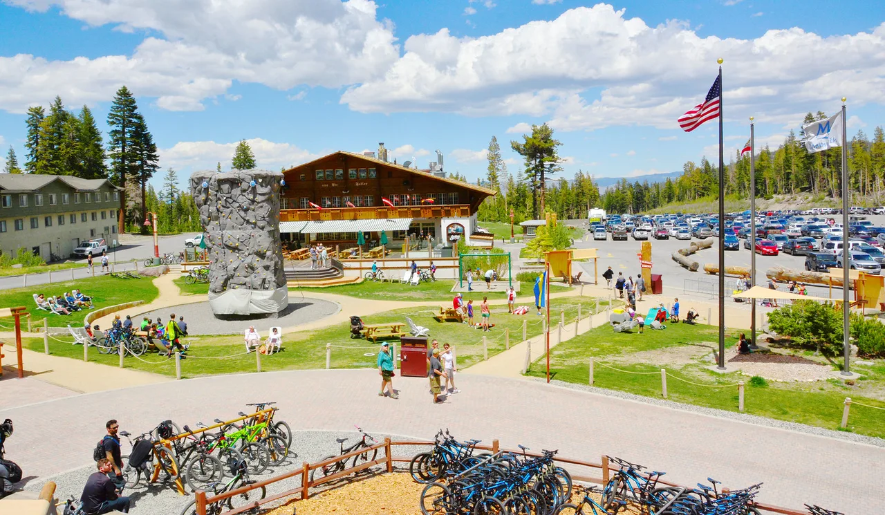 Mammoth Lakes Resort
